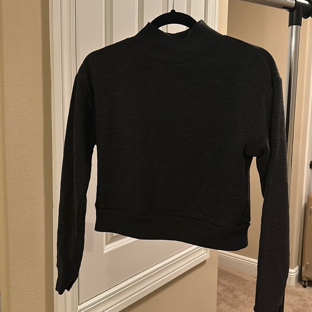 Gray crop hoodie